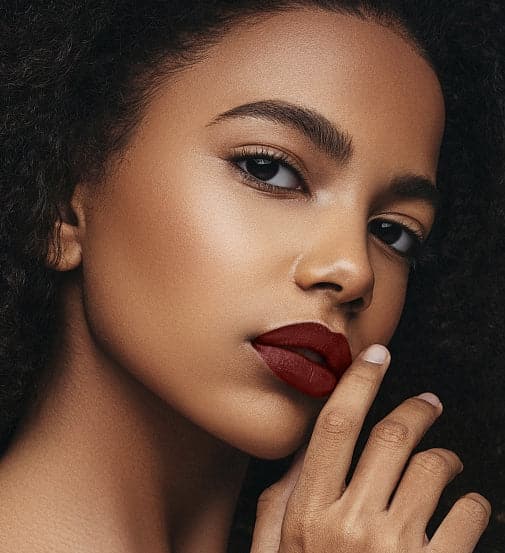 Glamour Queen Liquid Lipstick - Bitterness Kiss